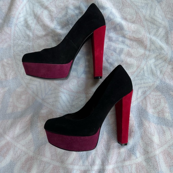 Guess Corinne Suede Platform Heels Size 6M - Picture 3 of 12